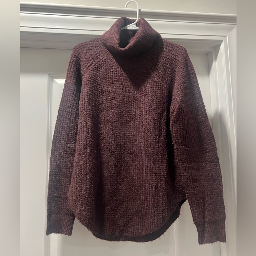Kuhl Burgundy Turtleneck Sweater